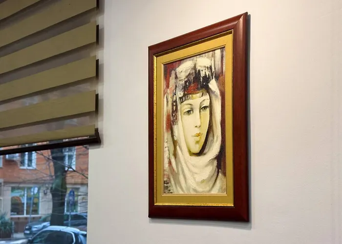 2br Near Vitosha - Calm, Spacious * София