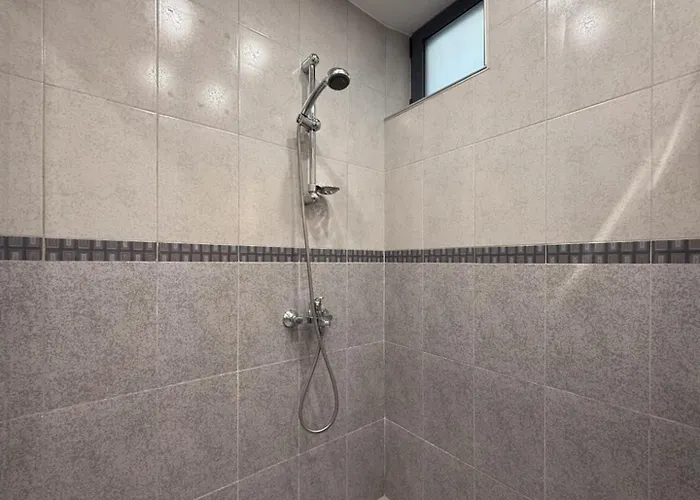 2br Near Vitosha - Calm, Spacious 아파트 *